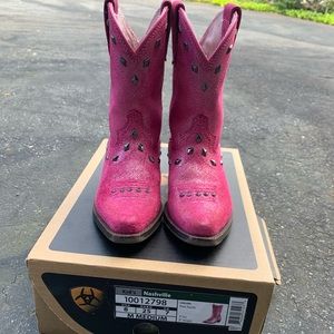 Calling all cowgirls!!!